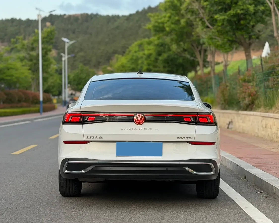 2023 Volkswagen Lamando 1.4T 150HP L4 7DCT,autocango,china used car exporter,china ev exporter,chinese used car exporter,chinese used ev exporter
