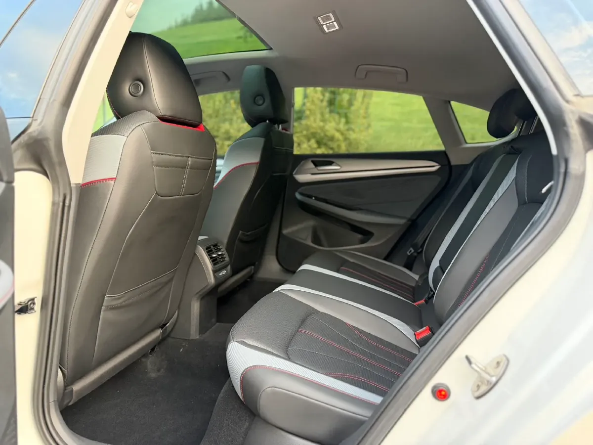 2023 Volkswagen Lamando 1.4T 150HP L4 7DCT,autocango,china used car exporter,china ev exporter,chinese used car exporter,chinese used ev exporter