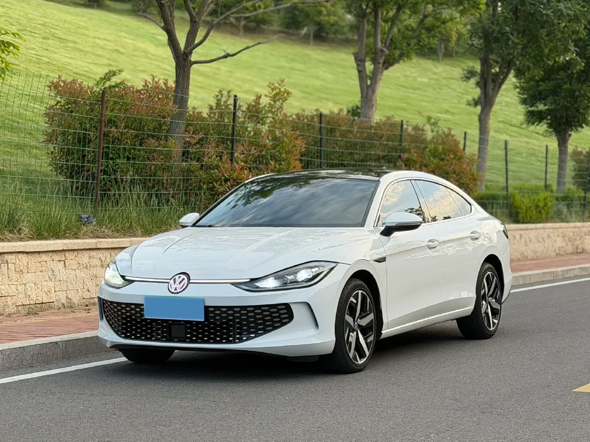2023 Volkswagen Lamando 1.4T 150HP L4 7DCT,autocango,china used car exporter,china ev exporter,chinese used car exporter,chinese used ev exporter