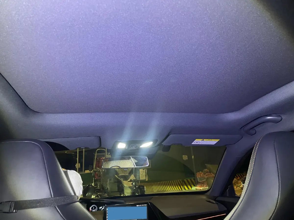 2024 ChangAn UNI-V 1.5T 188HP L4 7DCT,autocango,china used car exporter,china ev exporter,chinese used car exporter,chinese used ev exporter