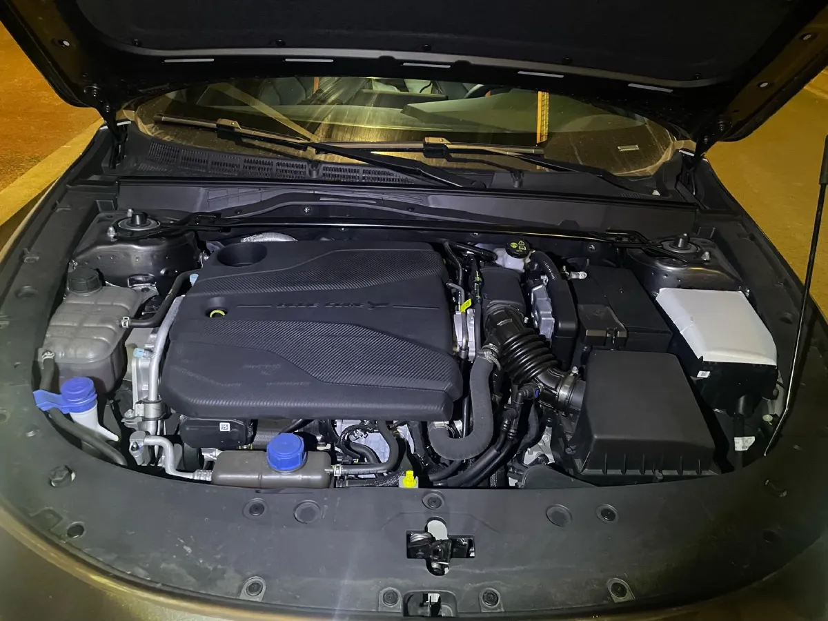 2024 ChangAn UNI-V 1.5T 188HP L4 7DCT,autocango,china used car exporter,china ev exporter,chinese used car exporter,chinese used ev exporter