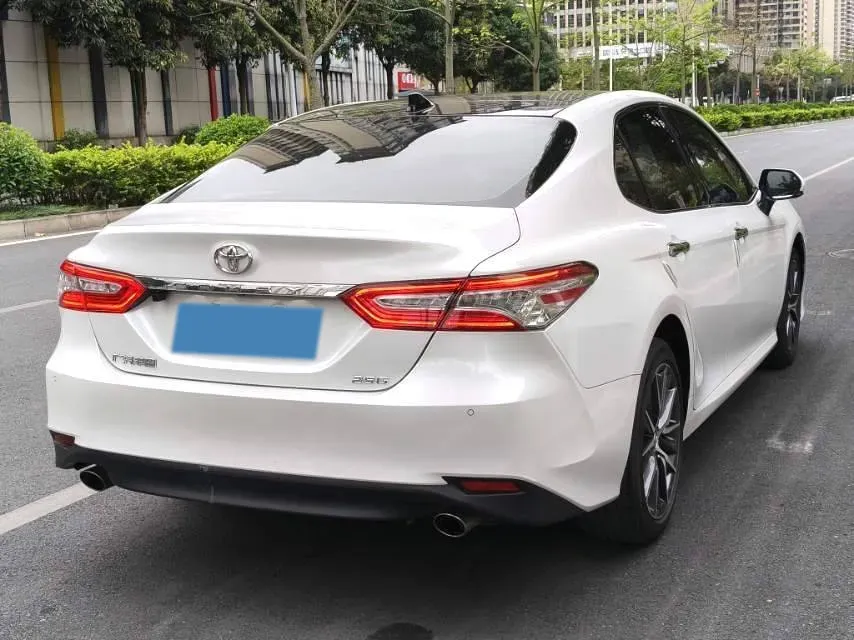 2021 Toyota Camry 2.5L 209HP L4 8AT,autocango,china used car exporter,china ev exporter,chinese used car exporter,chinese used ev exporter