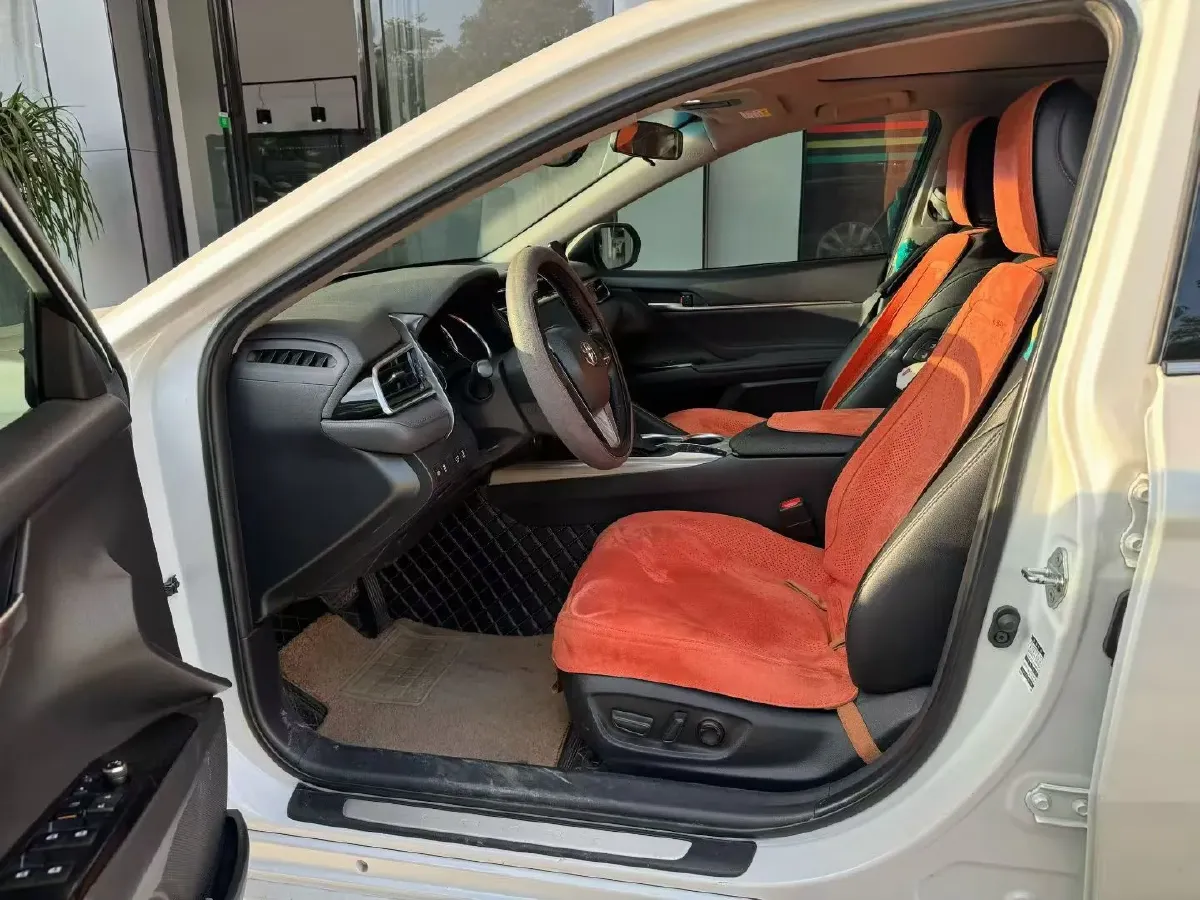 2019 Toyota Camry 2.5L 178HP L4 E-CVT Hybrid,autocango,china used car exporter,china ev exporter,chinese used car exporter,chinese used ev exporter