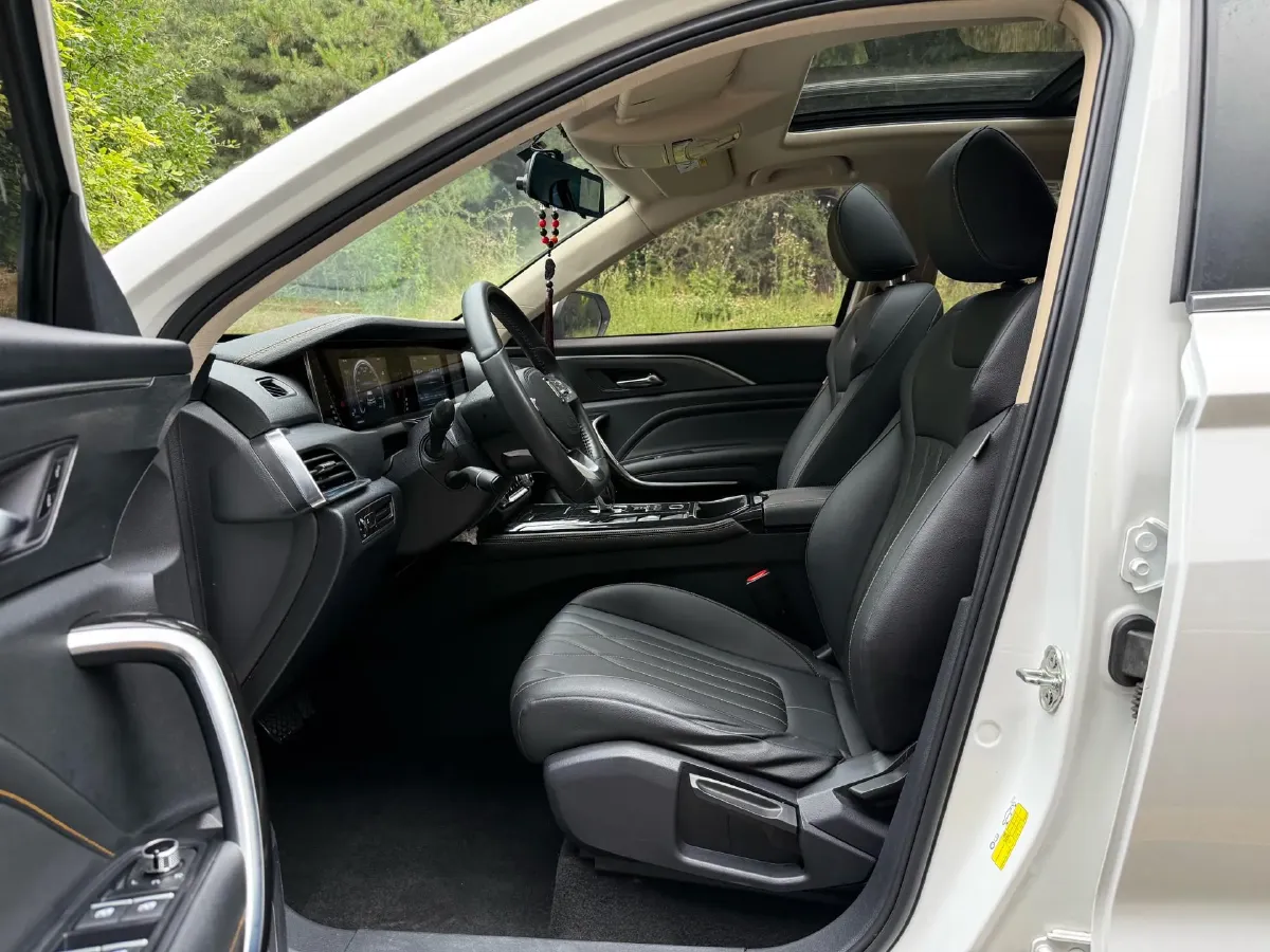 2021 Bestune T77 1.5T 169HP L4 7DCT,autocango,china used car exporter,china ev exporter,chinese used car exporter,chinese used ev exporter
