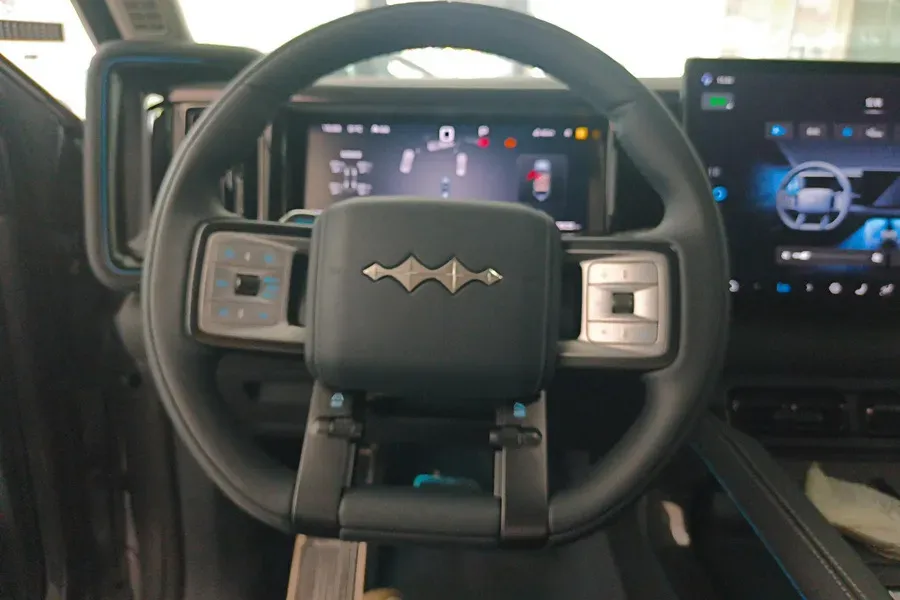 2025 FangChengBao Bao 5 1.5T 194HP L4 E-CVT PHEV 31.8KWH,autocango,china used car exporter,china ev exporter,chinese used car exporter,chinese used ev exporter