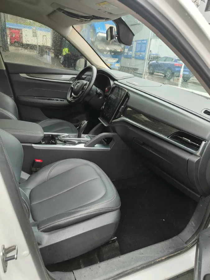2018 Brilliance Auto V7 1.6T 204HP L4 7DCT,autocango,china used car exporter,china ev exporter,chinese used car exporter,chinese used ev exporter