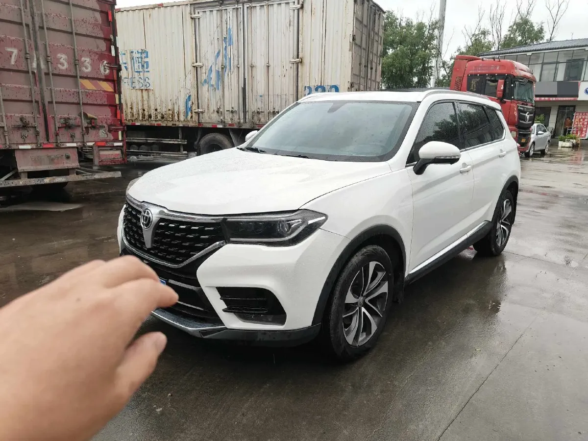 2018 Brilliance Auto V7 1.6T 204HP L4 7DCT,autocango,china used car exporter,china ev exporter,chinese used car exporter,chinese used ev exporter