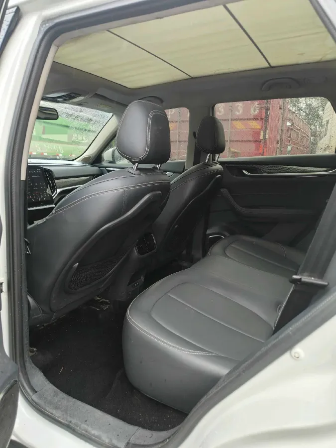 2018 Brilliance Auto V7 1.6T 204HP L4 7DCT,autocango,china used car exporter,china ev exporter,chinese used car exporter,chinese used ev exporter