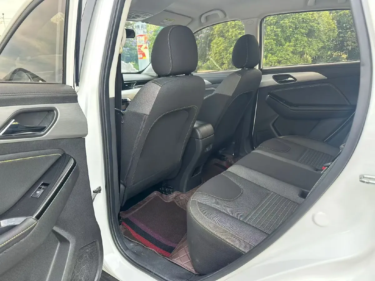 2019 BeiJing Auto X3 1.5T 150HP L4 CVT,autocango,china used car exporter,china ev exporter,chinese used car exporter,chinese used ev exporter