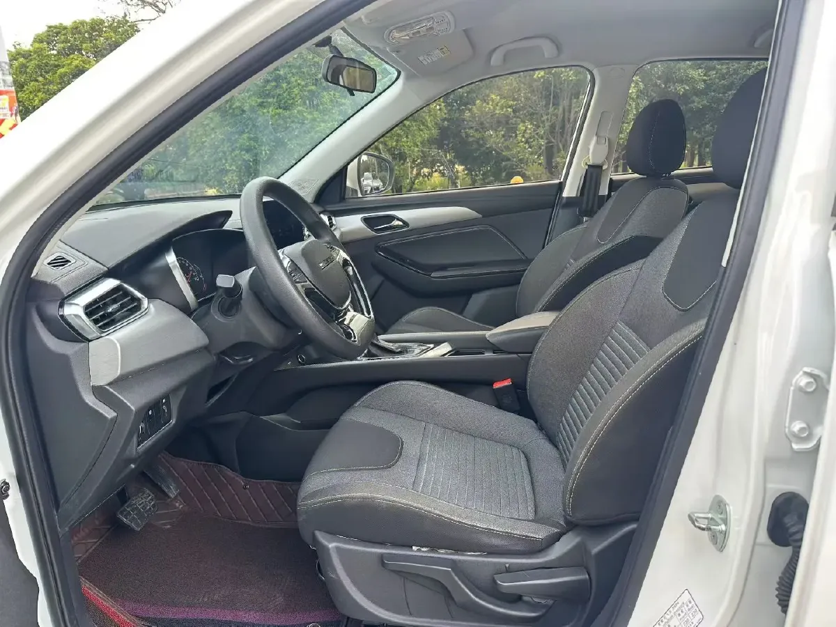 2019 BeiJing Auto X3 1.5T 150HP L4 CVT,autocango,china used car exporter,china ev exporter,chinese used car exporter,chinese used ev exporter