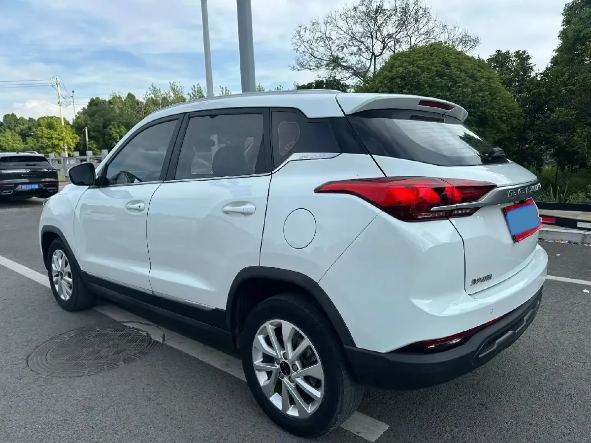 2019 BeiJing Auto X3 1.5T 150HP L4 CVT,autocango,china used car exporter,china ev exporter,chinese used car exporter,chinese used ev exporter