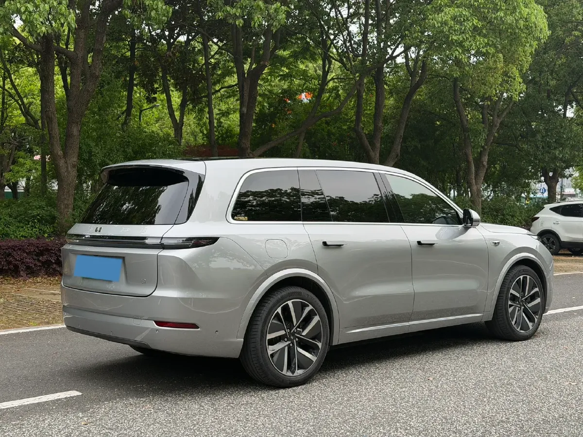2022 Li L9 Range Extended 154HP REEV 42.6KWH,autocango,china used car exporter,china ev exporter,chinese used car exporter,chinese used ev exporter