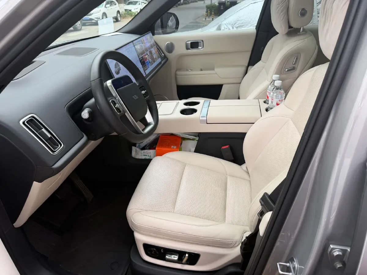 2022 Li L9 Range Extended 154HP REEV 42.6KWH,autocango,china used car exporter,china ev exporter,chinese used car exporter,chinese used ev exporter