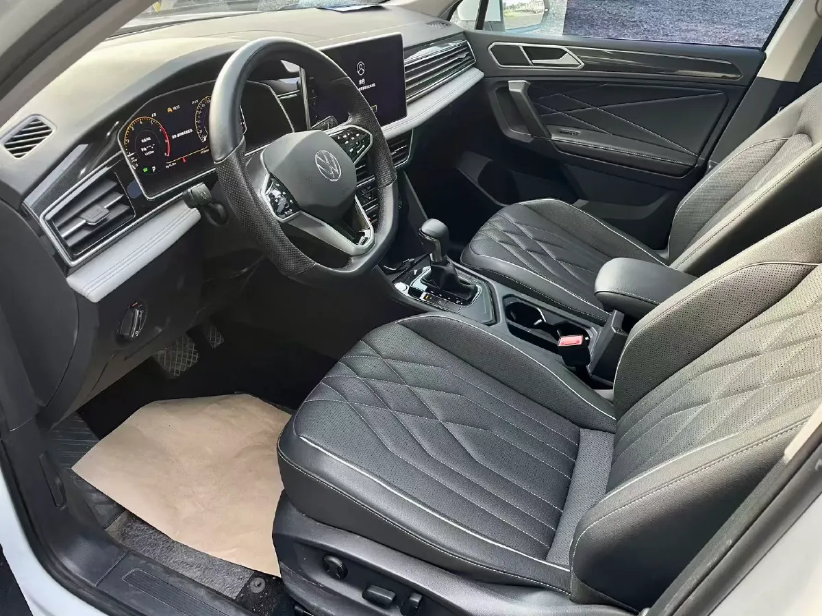 2023 Volkswagen Tiguan L 1.5T 160HP L4 7DCT,autocango,china used car exporter,china ev exporter,chinese used car exporter,chinese used ev exporter