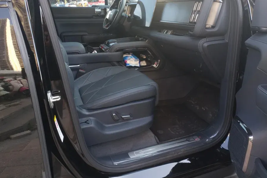 2023 FangChengBao Bao 5 1.5T 194HP L4 E-CVT PHEV 31.8KWH,autocango,china used car exporter,china ev exporter,chinese used car exporter,chinese used ev exporter