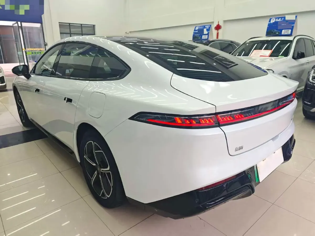 2024 DongFeng eπ eπ007 REEV 105HP REEV 28.4KWH,autocango,china used car exporter,china ev exporter,chinese used car exporter,chinese used ev exporter