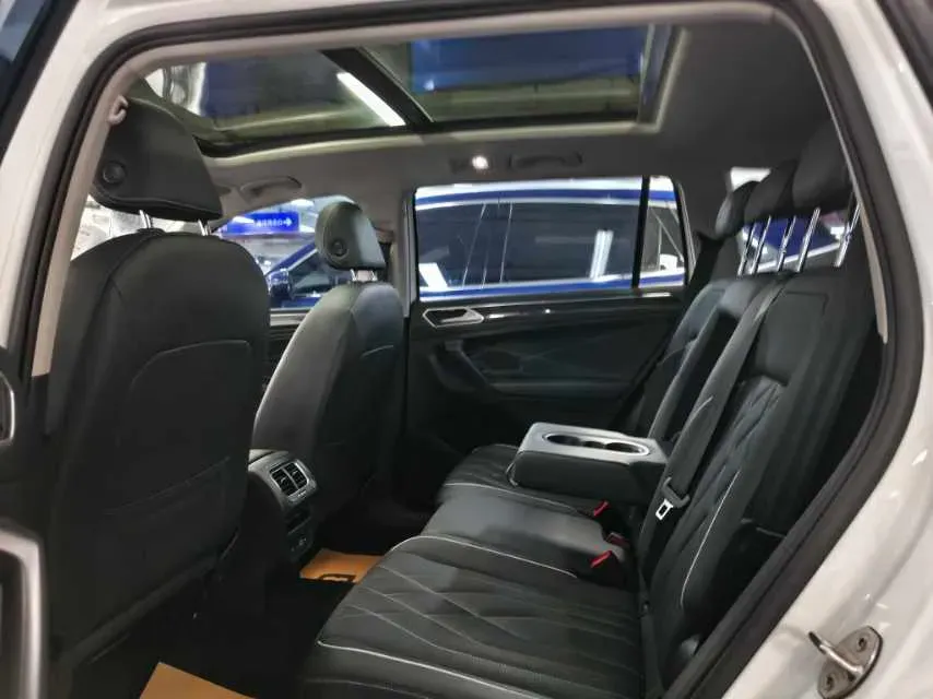 2023 Volkswagen Tiguan L 1.5T 160HP L4 7DCT,autocango,china used car exporter,china ev exporter,chinese used car exporter,chinese used ev exporter