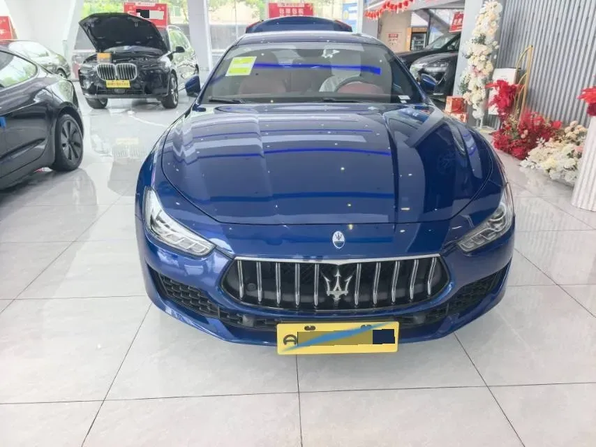 2022 Audi Q7 2.0T 245HP L4 8AT,autocango,china used car exporter,china ev exporter,chinese used car exporter,chinese used ev exporter