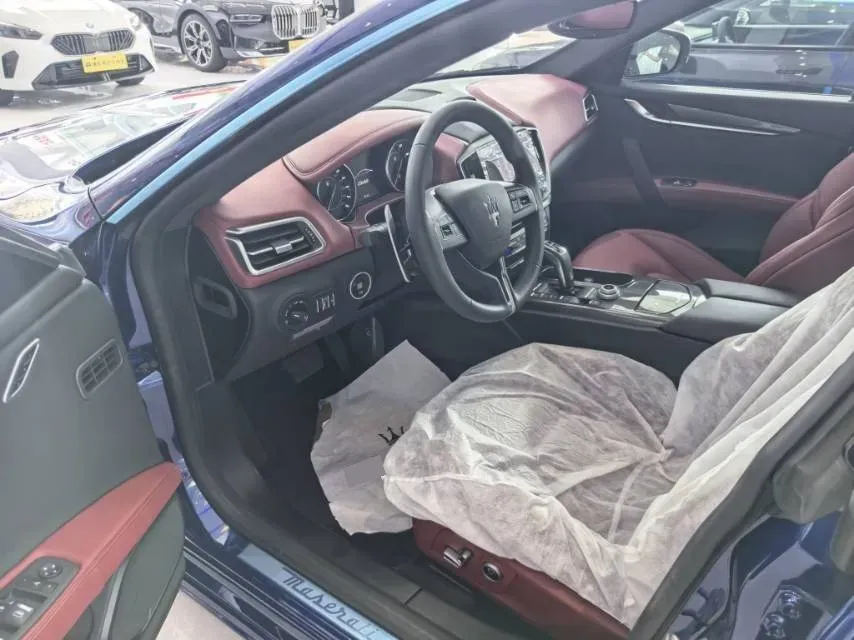 2022 Audi Q7 2.0T 245HP L4 8AT,autocango,china used car exporter,china ev exporter,chinese used car exporter,chinese used ev exporter