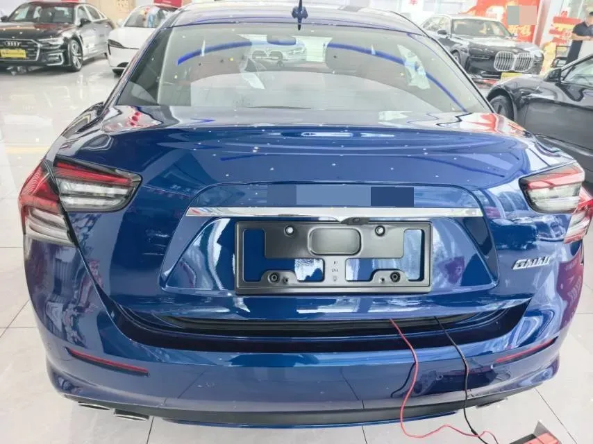 2022 Audi Q7 2.0T 245HP L4 8AT,autocango,china used car exporter,china ev exporter,chinese used car exporter,chinese used ev exporter