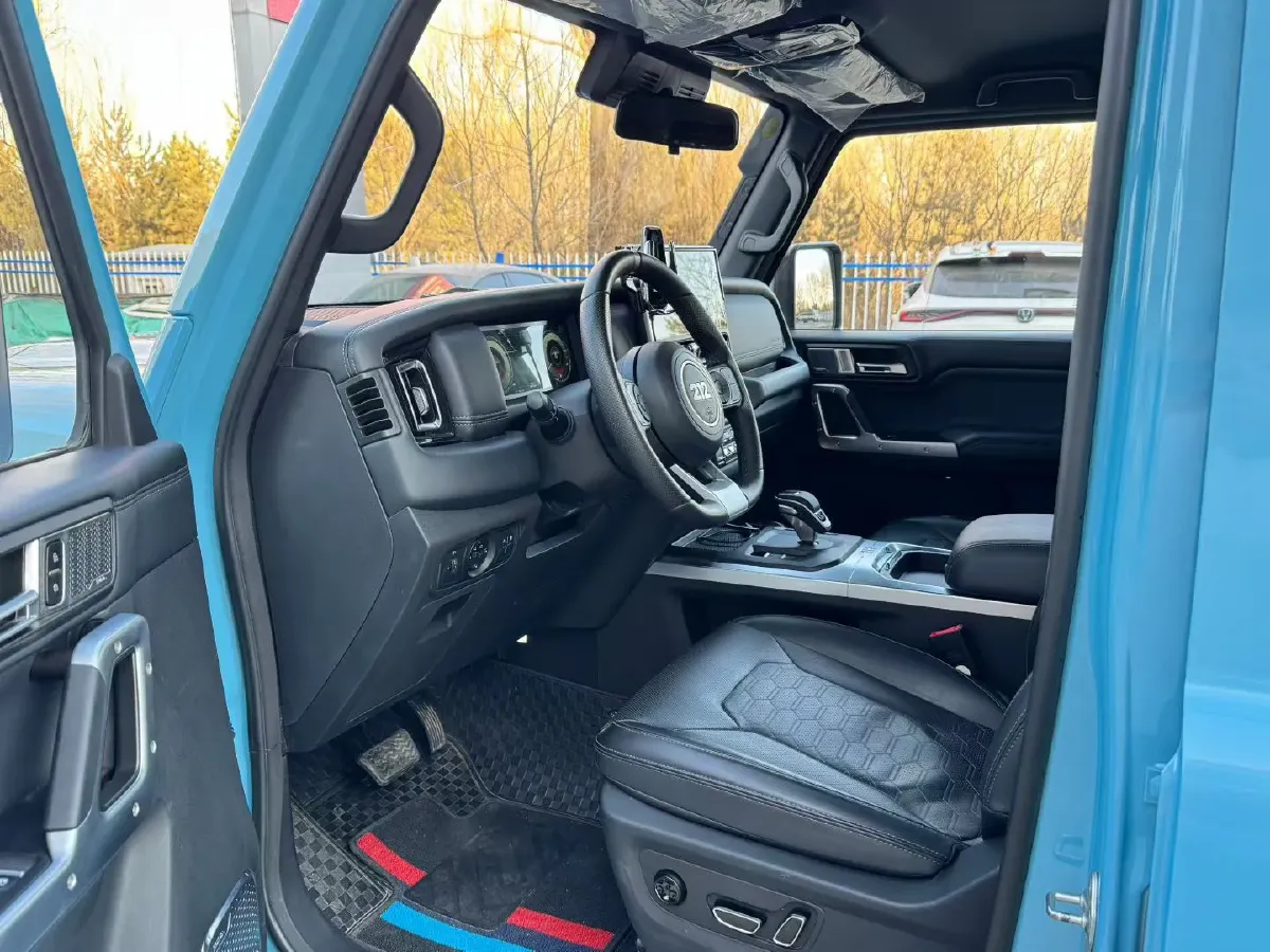 2025 212 212 T01 2.0T 252HP L4 8AT,autocango,china used car exporter,china ev exporter,chinese used car exporter,chinese used ev exporter