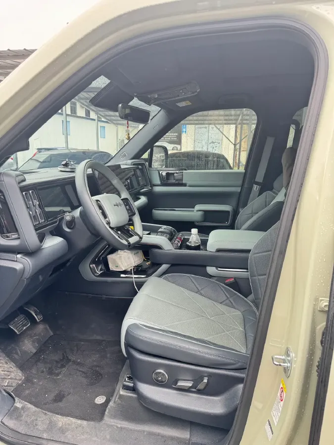 2023 FangChengBao Bao 5 1.5T 194HP L4 E-CVT PHEV 31.8KWH,autocango,china used car exporter,china ev exporter,chinese used car exporter,chinese used ev exporter