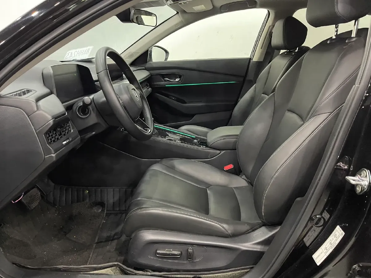 2025 Honda Accord 1.5T 192HP L4 CVT,autocango,china used car exporter,china ev exporter,chinese used car exporter,chinese used ev exporter