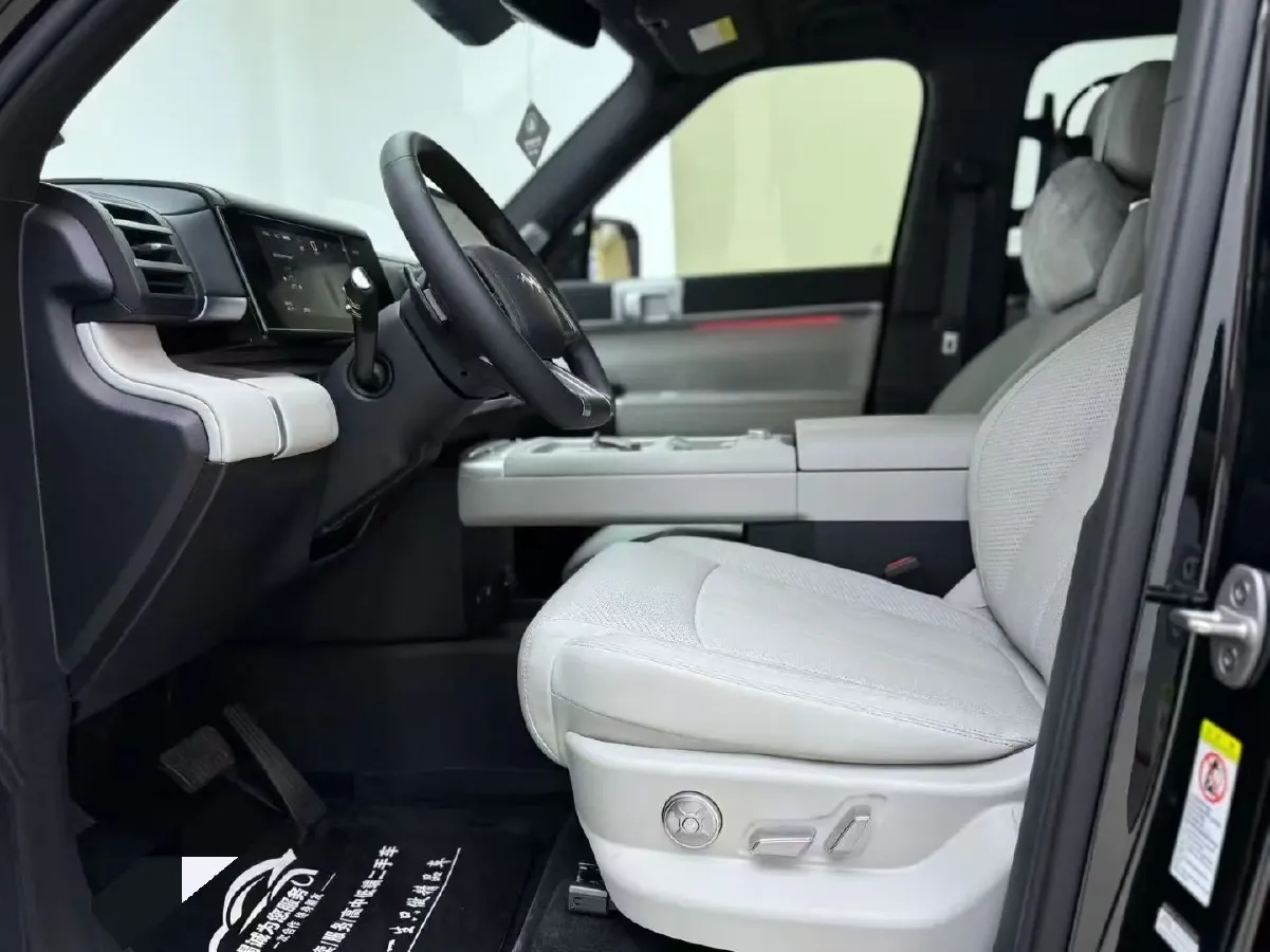 2025 FangChengBao Tai 7 1.5T 156HP L4 E-CVT PHEV,autocango,china used car exporter,china ev exporter,chinese used car exporter,chinese used ev exporter