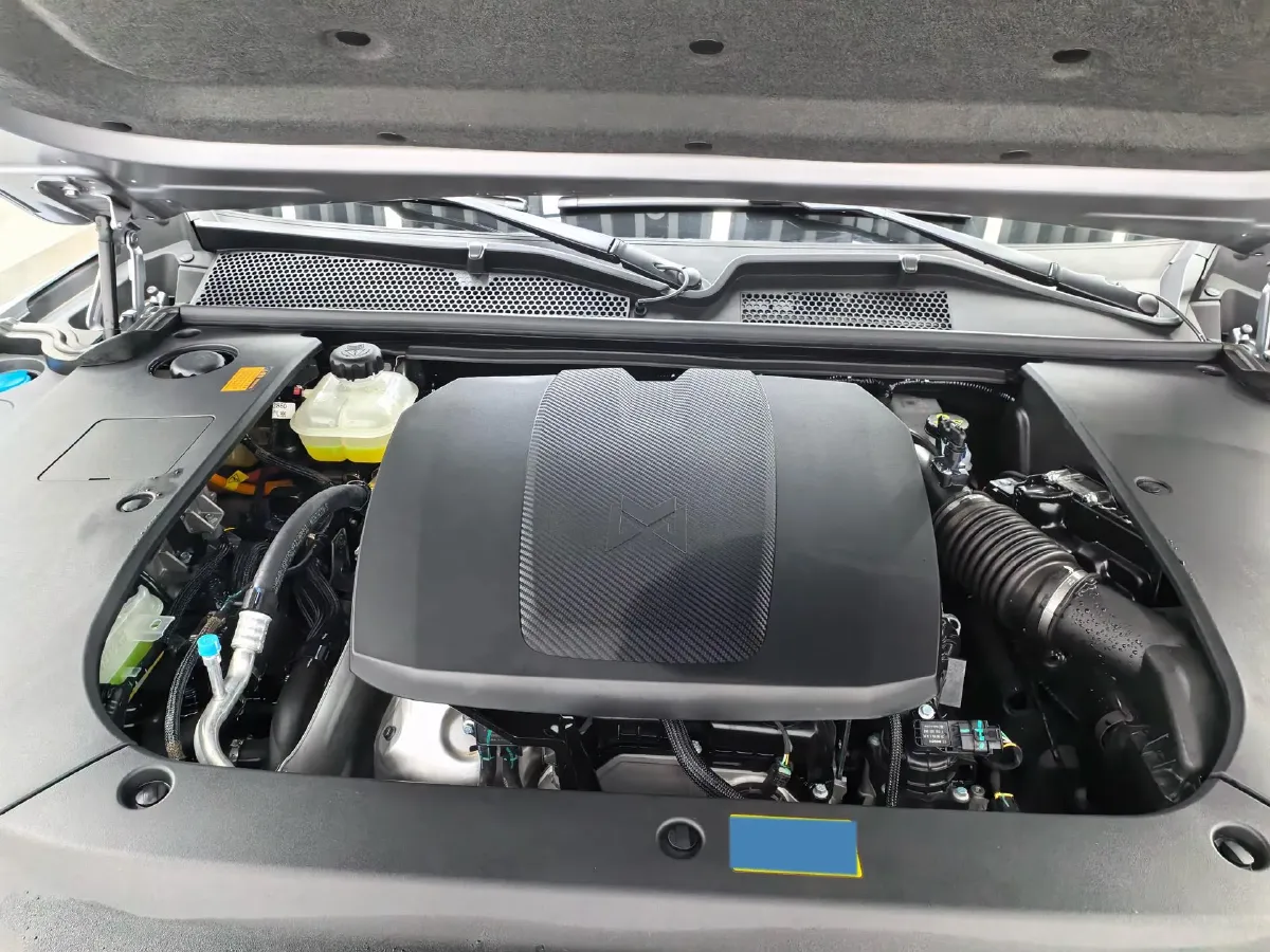 2025 M Hero WarriorM817 1.5T 197HP L4 PHEV,autocango,china used car exporter,china ev exporter,chinese used car exporter,chinese used ev exporter
