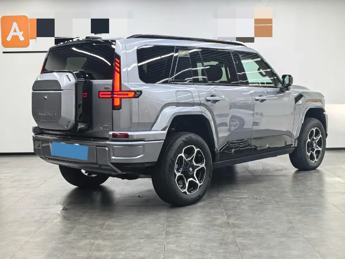 2025 M Hero WarriorM817 1.5T 197HP L4 PHEV,autocango,china used car exporter,china ev exporter,chinese used car exporter,chinese used ev exporter