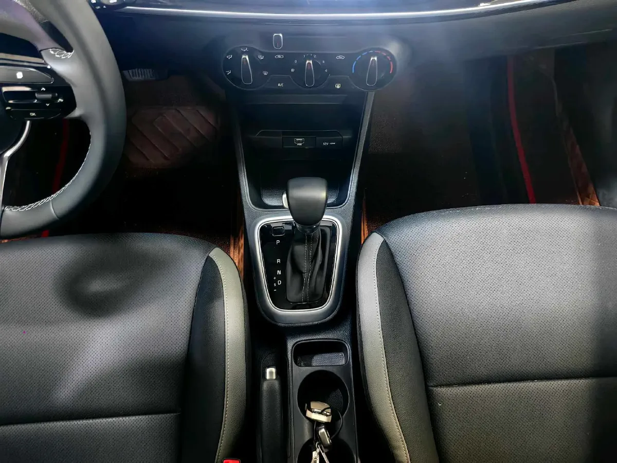 2021 Kia KX1 1.4L 100HP L4 6AT,autocango,china used car exporter,china ev exporter,chinese used car exporter,chinese used ev exporter