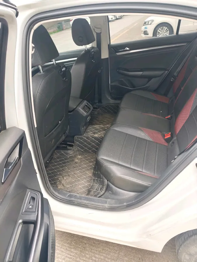 2021 Volkswagen Bora 1.5L 113HP L4 6AT,autocango,china used car exporter,china ev exporter,chinese used car exporter,chinese used ev exporter
