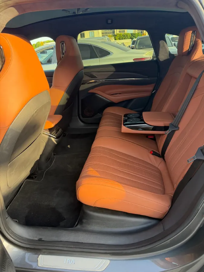 2022 IM L7 BEV 90KWH,autocango,china used car exporter,china ev exporter,chinese used car exporter,chinese used ev exporter