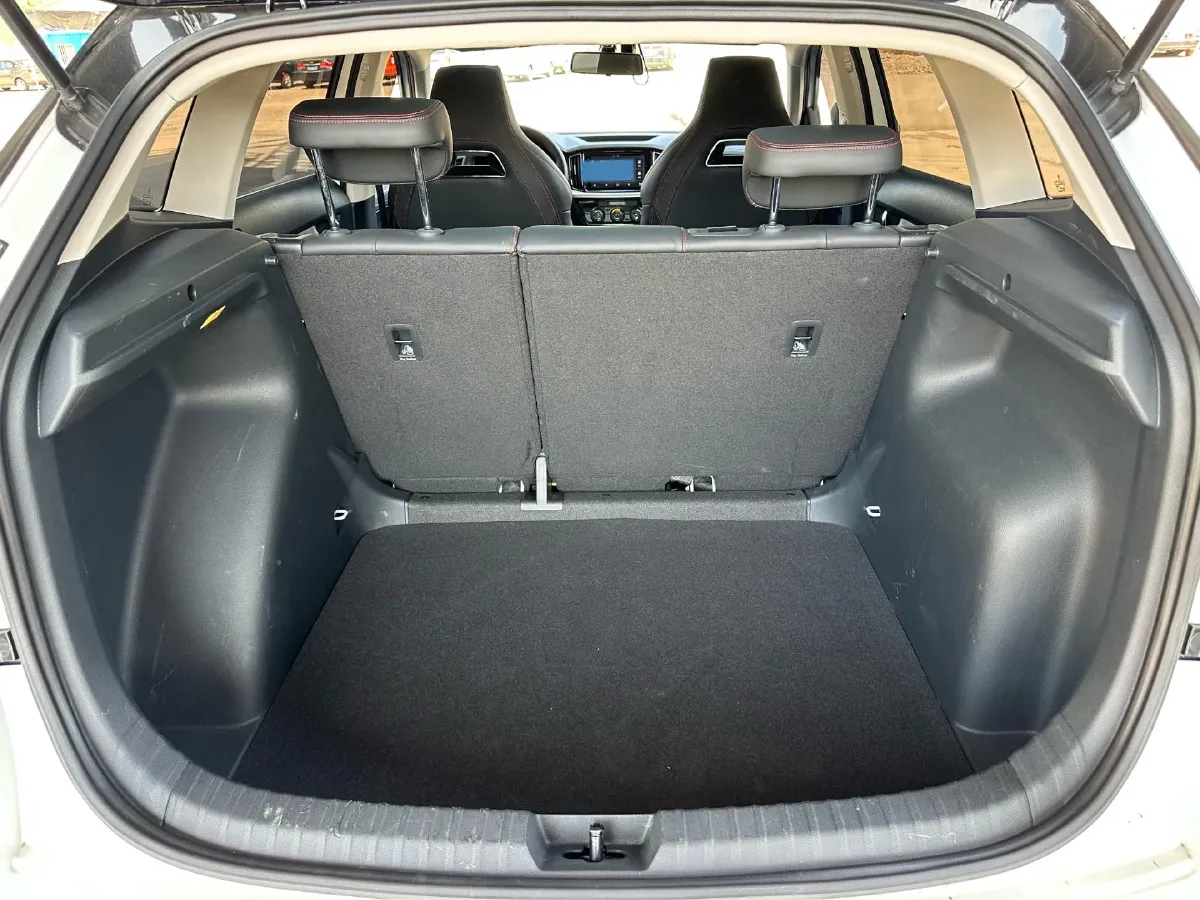2023 Skoda Kamiq 1.5L 109HP L4 6AT,autocango,china used car exporter,china ev exporter,chinese used car exporter,chinese used ev exporter