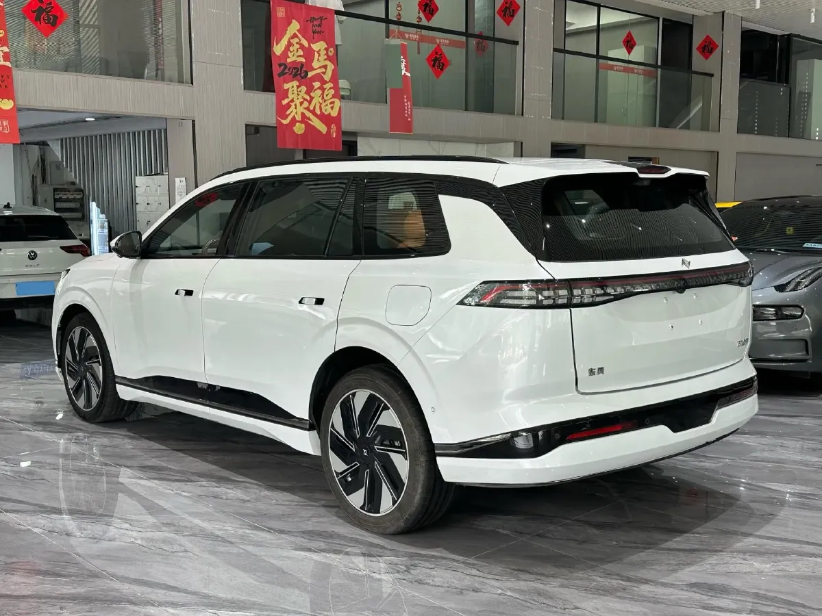 2024 DongFeng eπ eπ008 1.5T 147HP L4 REEV 34.32KWH,autocango,china used car exporter,china ev exporter,chinese used car exporter,chinese used ev exporter