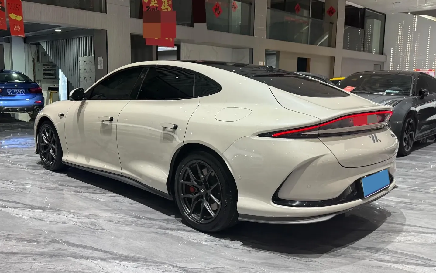 2024 IM L6 BEV 75KWH,autocango,china used car exporter,china ev exporter,chinese used car exporter,chinese used ev exporter