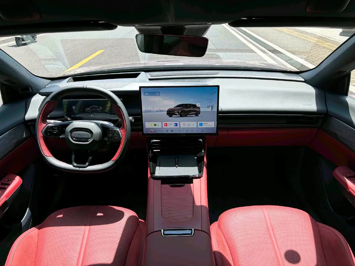 2026 LYNK&CO 07 EM-P 1.5T 163HP L4 3DHT PHEV,autocango,china used car exporter,china ev exporter,chinese used car exporter,chinese used ev exporter