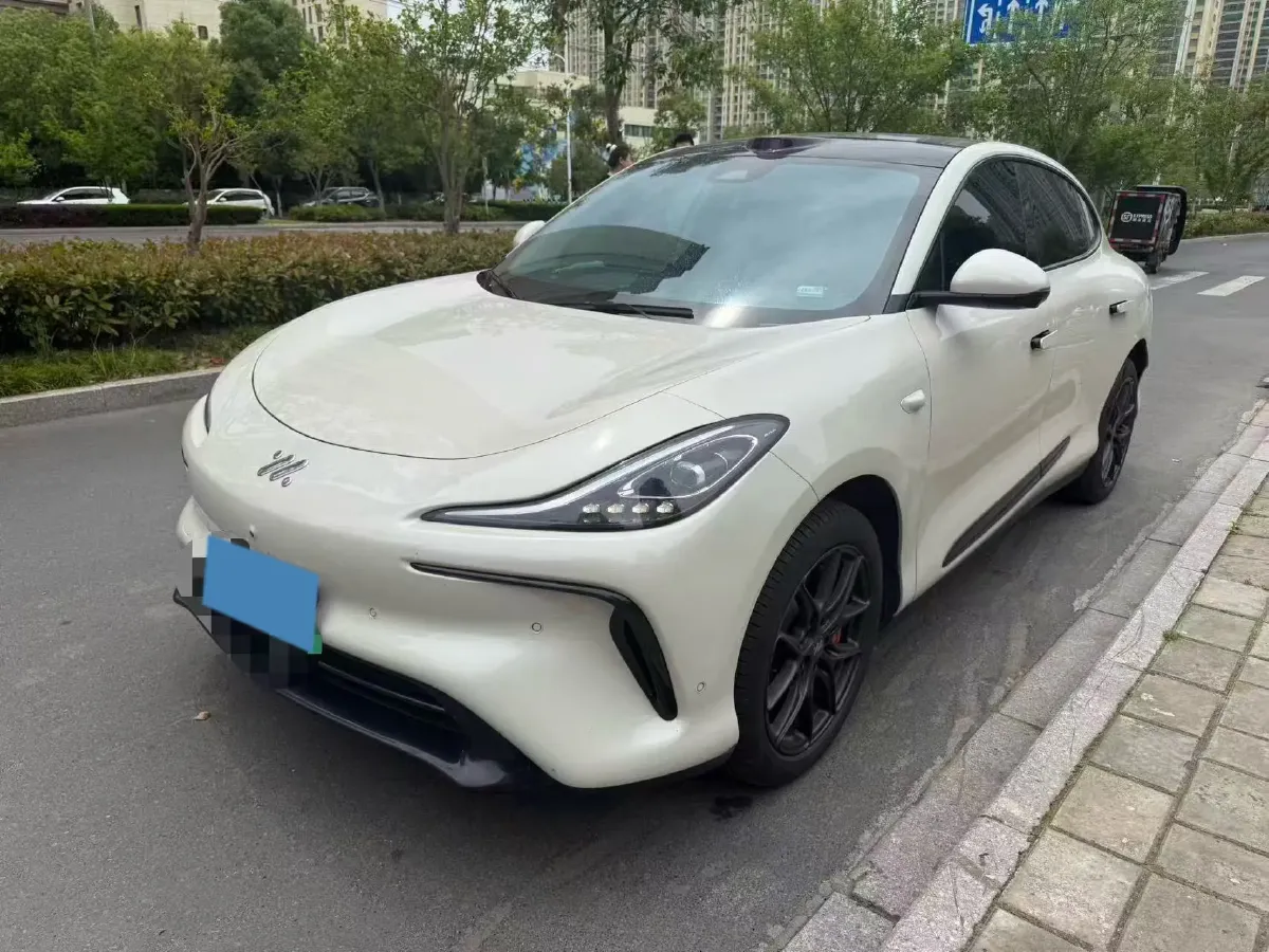 2023 IM LS6 BEV 71KWH,autocango,china used car exporter,china ev exporter,chinese used car exporter,chinese used ev exporter