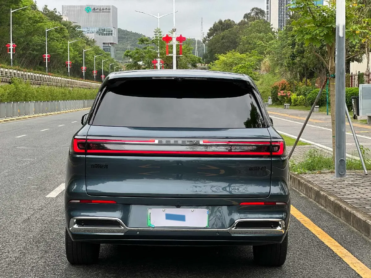 2025 Volkswagen Tiguan L 2.0T 220HP L4 7DCT,autocango,china used car exporter,china ev exporter,chinese used car exporter,chinese used ev exporter
