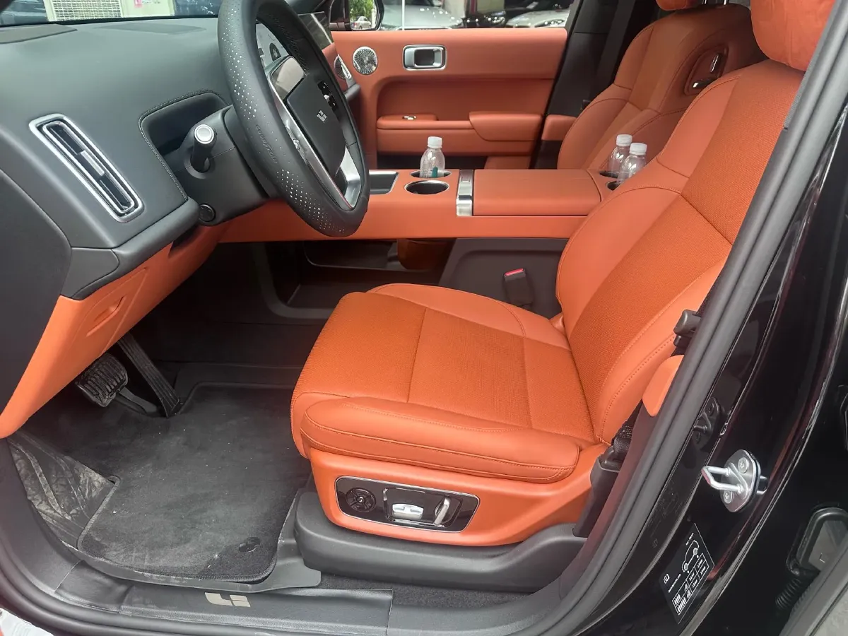 2025 Li L9 Range Extended 154HP REEV,autocango,china used car exporter,china ev exporter,chinese used car exporter,chinese used ev exporter