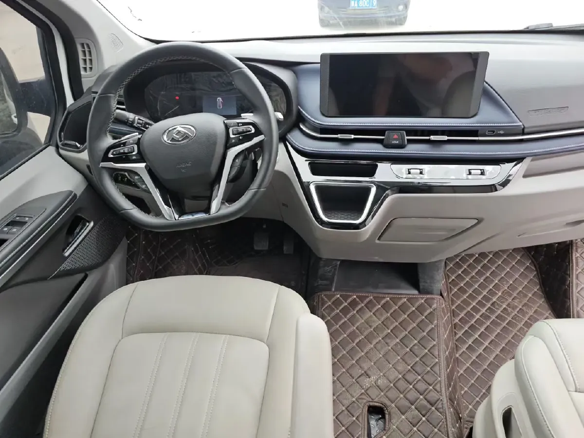 2023 MAXUS XinTu V70 2.0T 150HP L4 9AT,autocango,china used car exporter,china ev exporter,chinese used car exporter,chinese used ev exporter