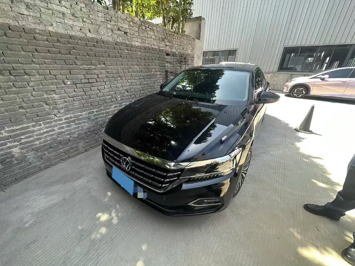 2020 Volkswagen Passat 2.0T 186HP L4 7DCT,autocango,china used car exporter,china ev exporter,chinese used car exporter,chinese used ev exporter