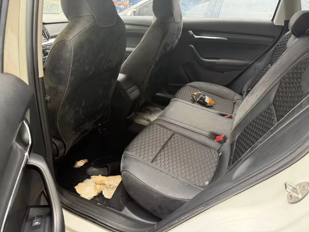 2018 Skoda Rapid Spaceback 1.4T 131HP L4 7DCT,autocango,china used car exporter,china ev exporter,chinese used car exporter,chinese used ev exporter