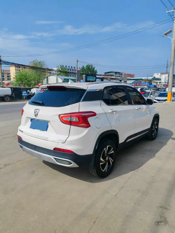 2017 BaoJun 510 1.5L 112HP L4 6MT,autocango,china used car exporter,china ev exporter,chinese used car exporter,chinese used ev exporter