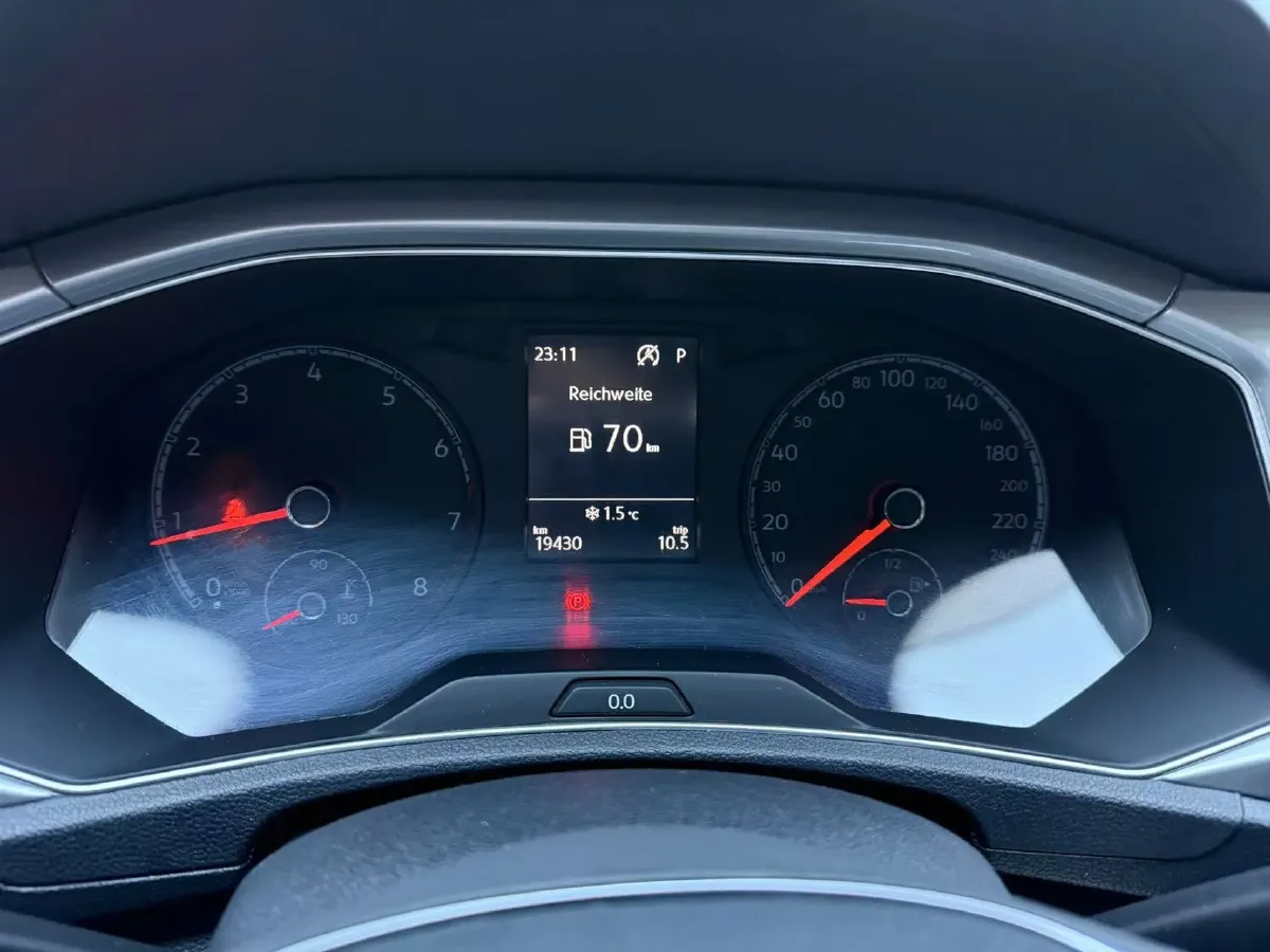 2021 Volkswagen T-Roc 1.4T 150HP L4 7DCT,autocango,china used car exporter,china ev exporter,chinese used car exporter,chinese used ev exporter