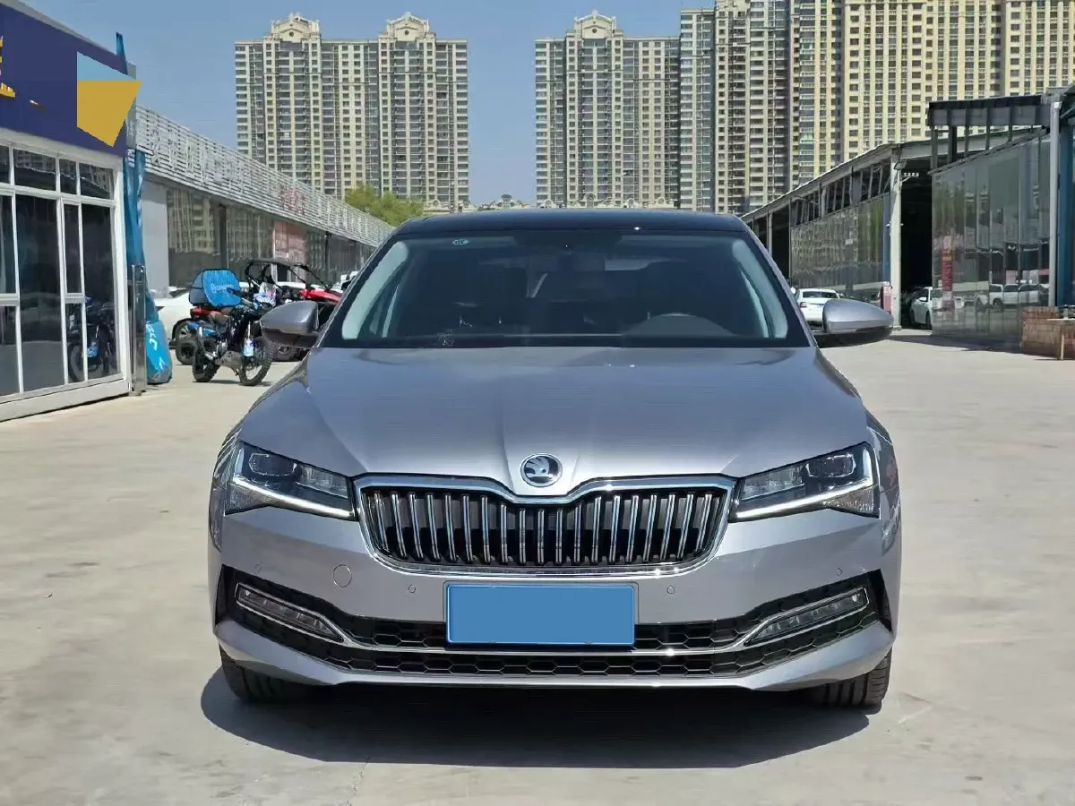 2021 Skoda Superb 2.0T 186HP L4 7DCT,autocango,china used car exporter,china ev exporter,chinese used car exporter,chinese used ev exporter