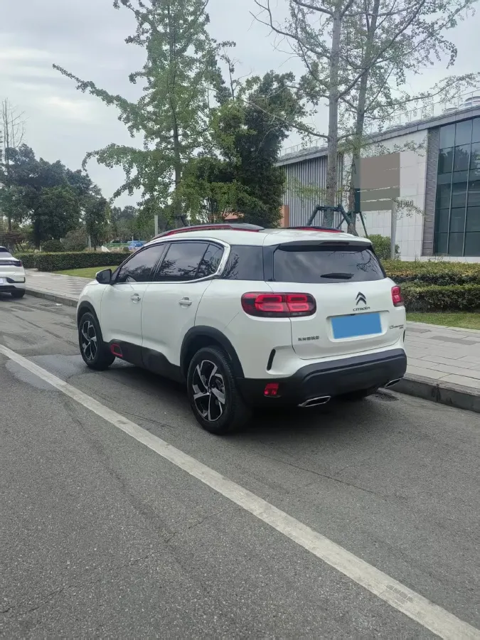 2017 Citroen C5 Aircross 1.8T 204HP L4 6AT,autocango,china used car exporter,china ev exporter,chinese used car exporter,chinese used ev exporter