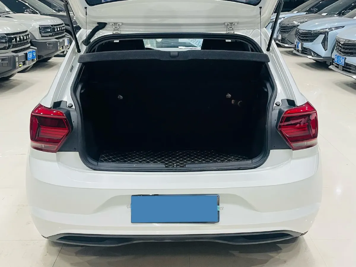 2023 Volkswagen Polo 1.5L 110HP L4 6AT,autocango,china used car exporter,china ev exporter,chinese used car exporter,chinese used ev exporter