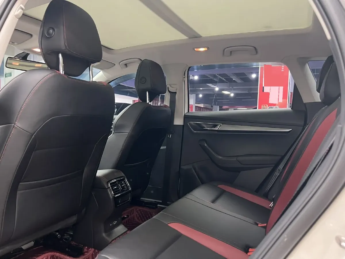 2022 Skoda Karoq 1.4T 150HP L4 7DCT,autocango,china used car exporter,china ev exporter,chinese used car exporter,chinese used ev exporter