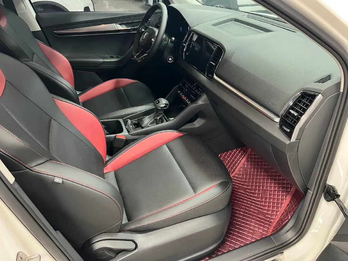 2022 Skoda Karoq 1.4T 150HP L4 7DCT,autocango,china used car exporter,china ev exporter,chinese used car exporter,chinese used ev exporter
